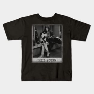 Neil Young // Minimalist Fanart Tribute Kids T-Shirt